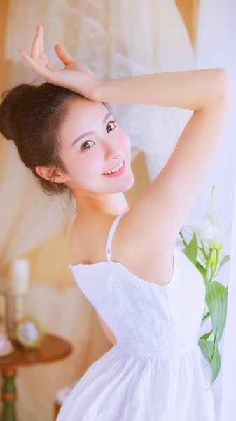 迪拜的女孩在线观看完整免费高清满天星